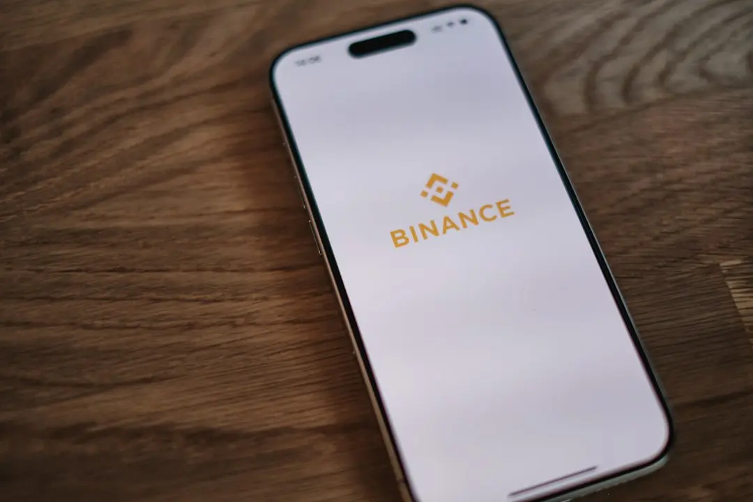 Binance lovit de cel mai mare atac cibernetic din istoria criptomonedelor: 6,3 mld. $ în pericol
