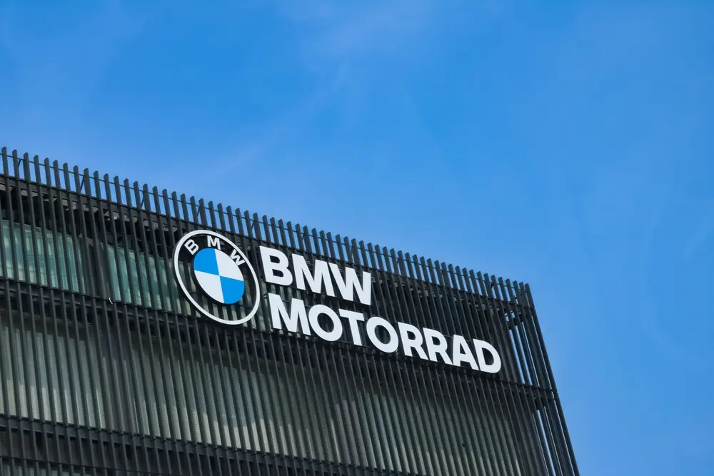 BMW Motorrad cumpără Venna: pariul pe motociclete electrice de performanță