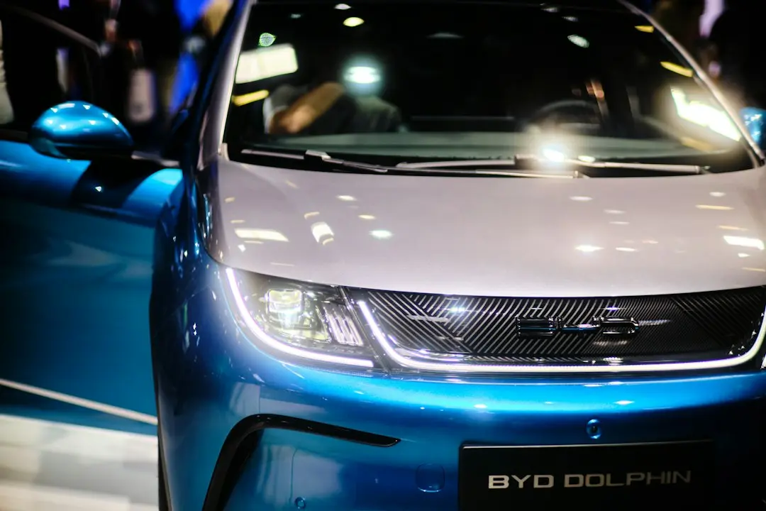 Gigantul auto BYD vine în România: Investiții masive în stații de încărcare ultrarapide și parteneriate locale!