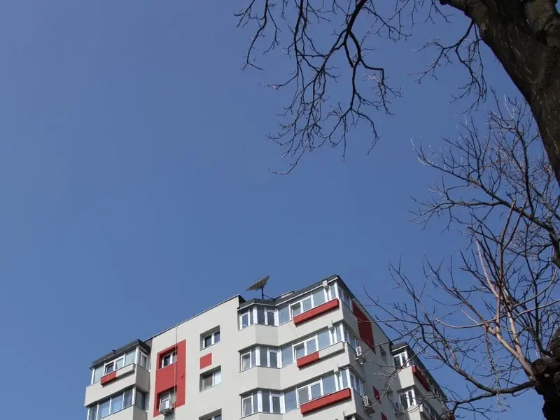 Chiriile scadeau în orașele mari, dar prețurile de vânzare urcă în București și Ilfov