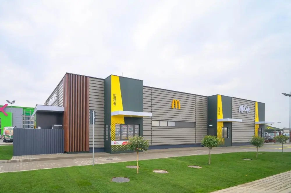 McDonald’s investește 7 milioane de lei într-un nou restaurant Drive‑Thru în Oradea