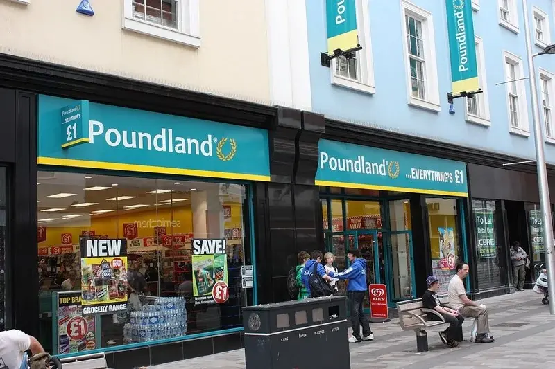 Poundland, cu 12.000 de angajați, intră în insolvență