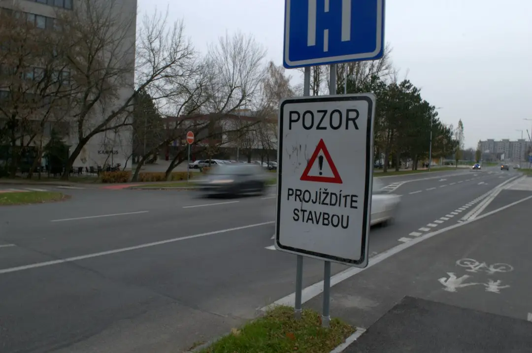 Tranzacții imobiliare în prăbușire: -32% din cauza blocajului la ANCPI